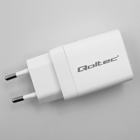 QOLTEC ŁADOWARKA 45W GAN | 5-20V | 1.5-3A | 1XUSB-C PD | 1XUSB QC 3.0 | BIAŁA