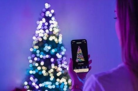 Twinkly Pre-lit Tree -1.50m Choinka, 270 RGB LED, zielony przewód, typ wtyczki C (OUTLET)