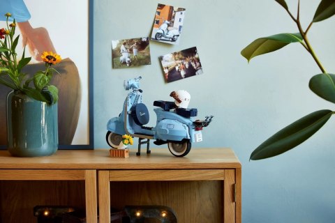 LEGO Creator Expert 10298 - Vespa 125