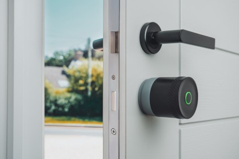 Inteligentny zamek do drzwi Yale Linus Smart lock L2 Lite Black