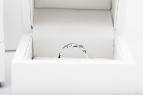 Złota obrączka OBD4075 - Diament
