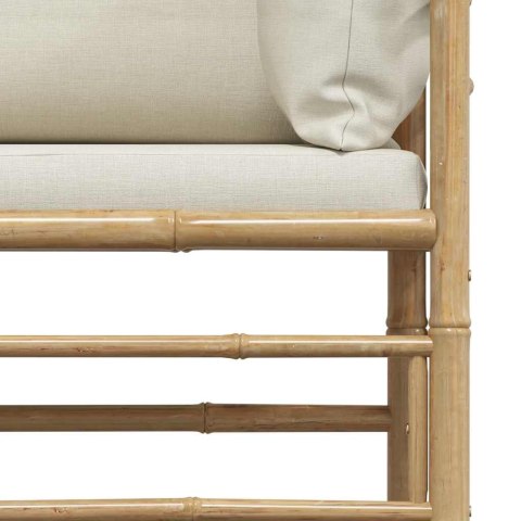 Sofa ogrodowa, śmietankowe poduszki, bambus