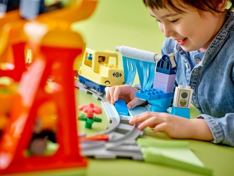 LEGO DUPLO 10428 Duży interaktywny pociąg miejski