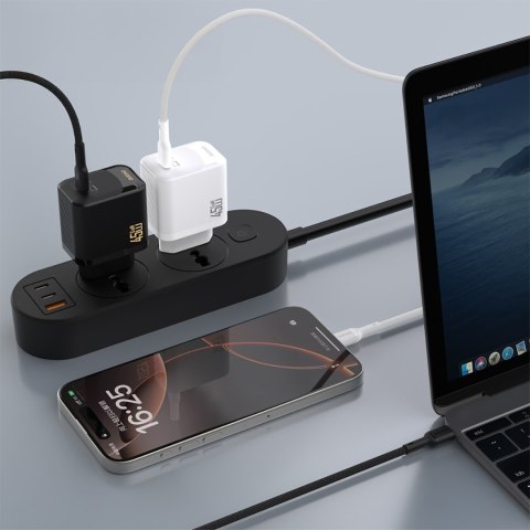 Ładowarka sieciowa GaN z kablem USB-C 45W - czarna