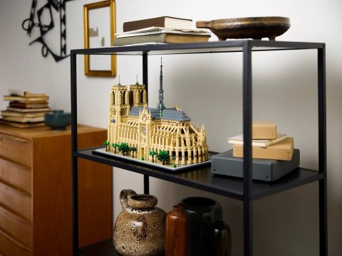 LEGO Architecture 21061 Notre-Dame w Paryżu