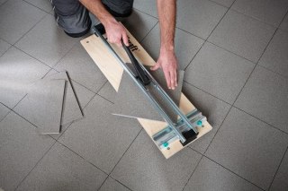 Przecinarka do płytek Wolfcraft TC610W - podstawa z drewna