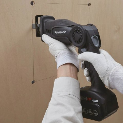 Przegubowa piła szablasta lisica 18V Panasonic EY47A1X32