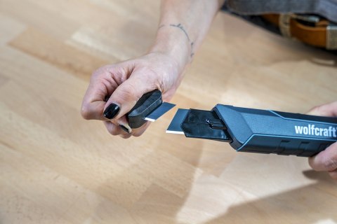 Nóż z odłamywanym ostrzem 25 mm PRO SAFETY, wolfcraft