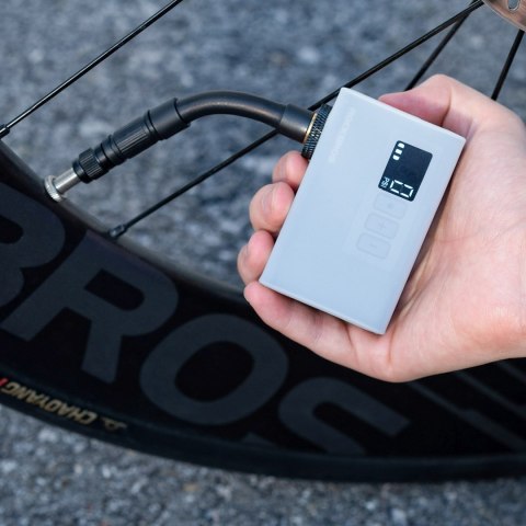 Pompka akumulatorowa kompresor LED 420mAh 120 psi - czarna