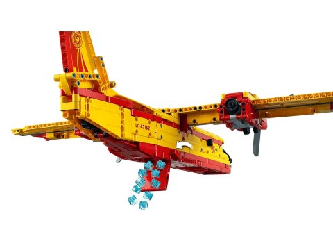LEGO Technic 42152 - Samolot gaśniczy (OUTLET)