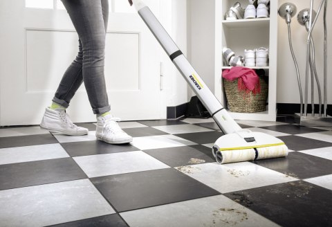 Mop elektryczny KARCHER EWM 2 - 1.056-310.0 (OUTLET)