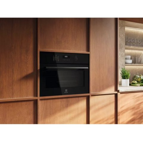 Kuchenka mikrofalowa ELECTROLUX LVM6E46Z