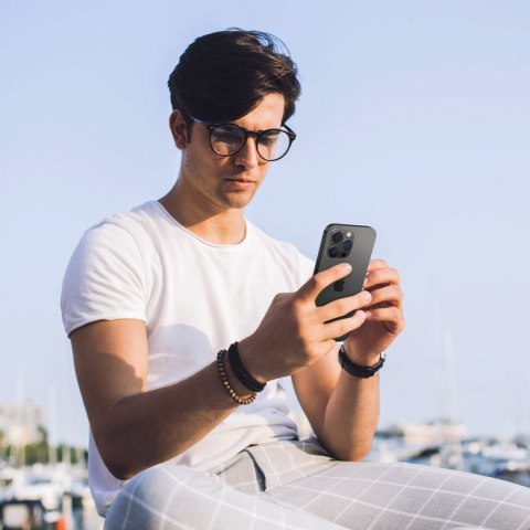 Osłona aparatu na iPhone 14 Pro / Pro Max / 15 Pro / Pro Max / 16 Pro / Pro Max / 17 Pro / 17 Pro Max czarna - 2 szt.
