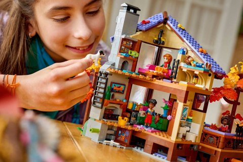 LEGO Friends 42705 - Jesienna leśna chatka