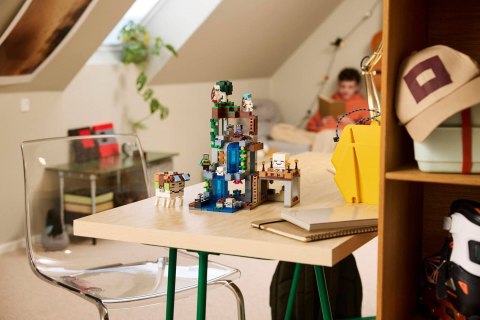LEGO Minecraft 21597 - Stacja Ghasta
