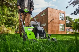 24V kosiarka 33 cm Greenworks MO24L411-01 zestaw ładowarka + aku 4 Ah